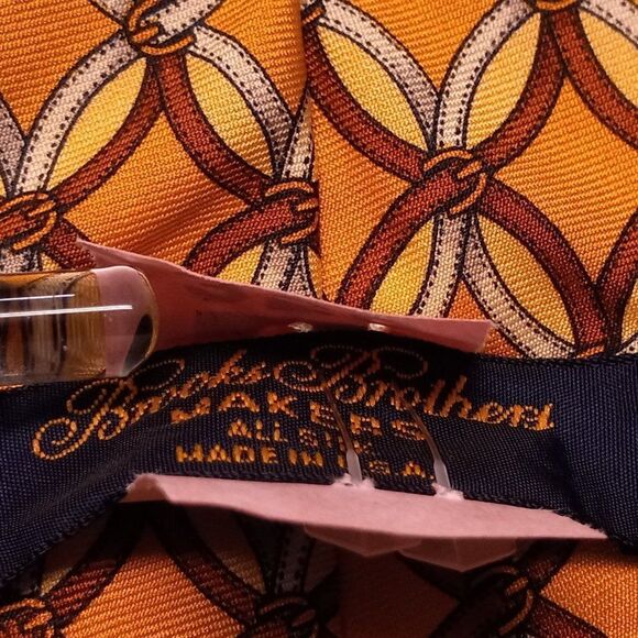 Brooks Brothers Silk Yellow, Cream and Brown Buckle Tie - Picture 4 of 5
